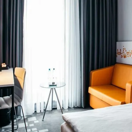 Q Hotel 3*