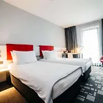 Q 3* Krasków