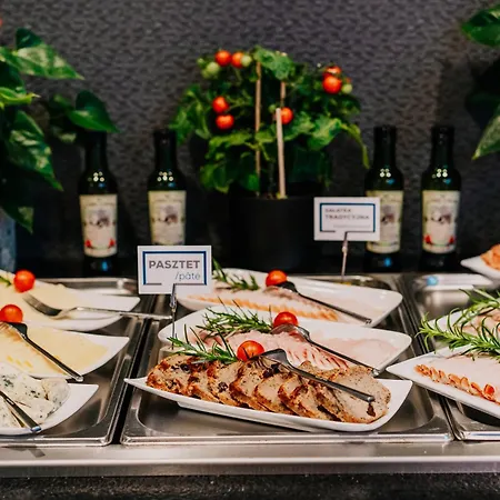 Q 호텔 크라쿠프